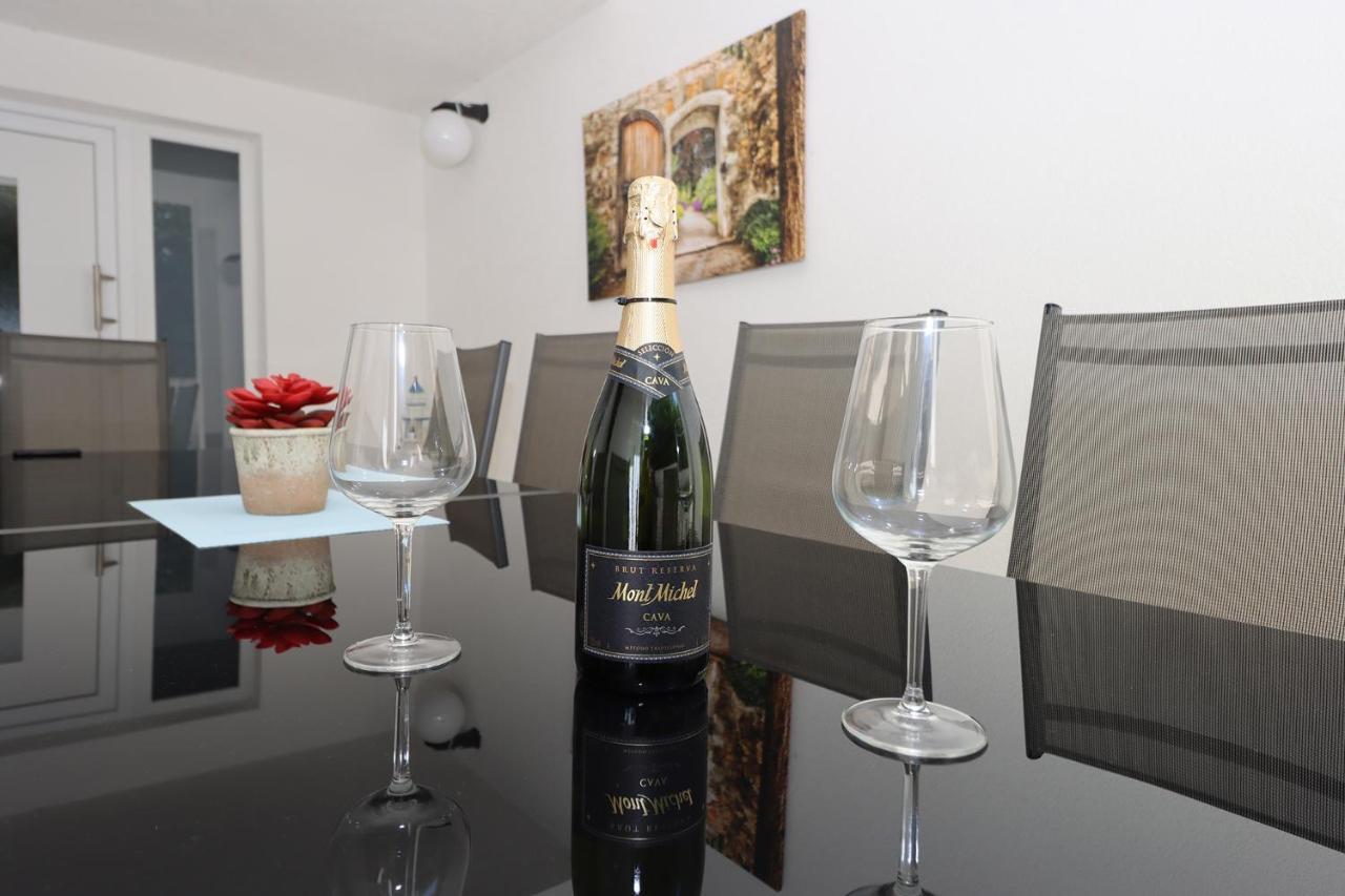 Emmi Apartments Marusici  Zewnętrze zdjęcie